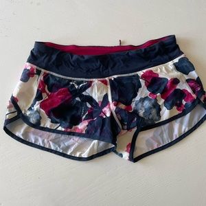 Lululemon Speed Up Low-Rise Lined Shorts